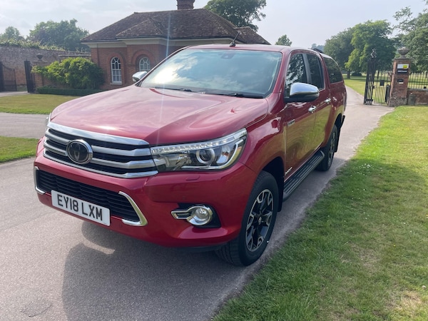 Used Toyota Hilux 2018 for sale - 74909403: Photo 5
