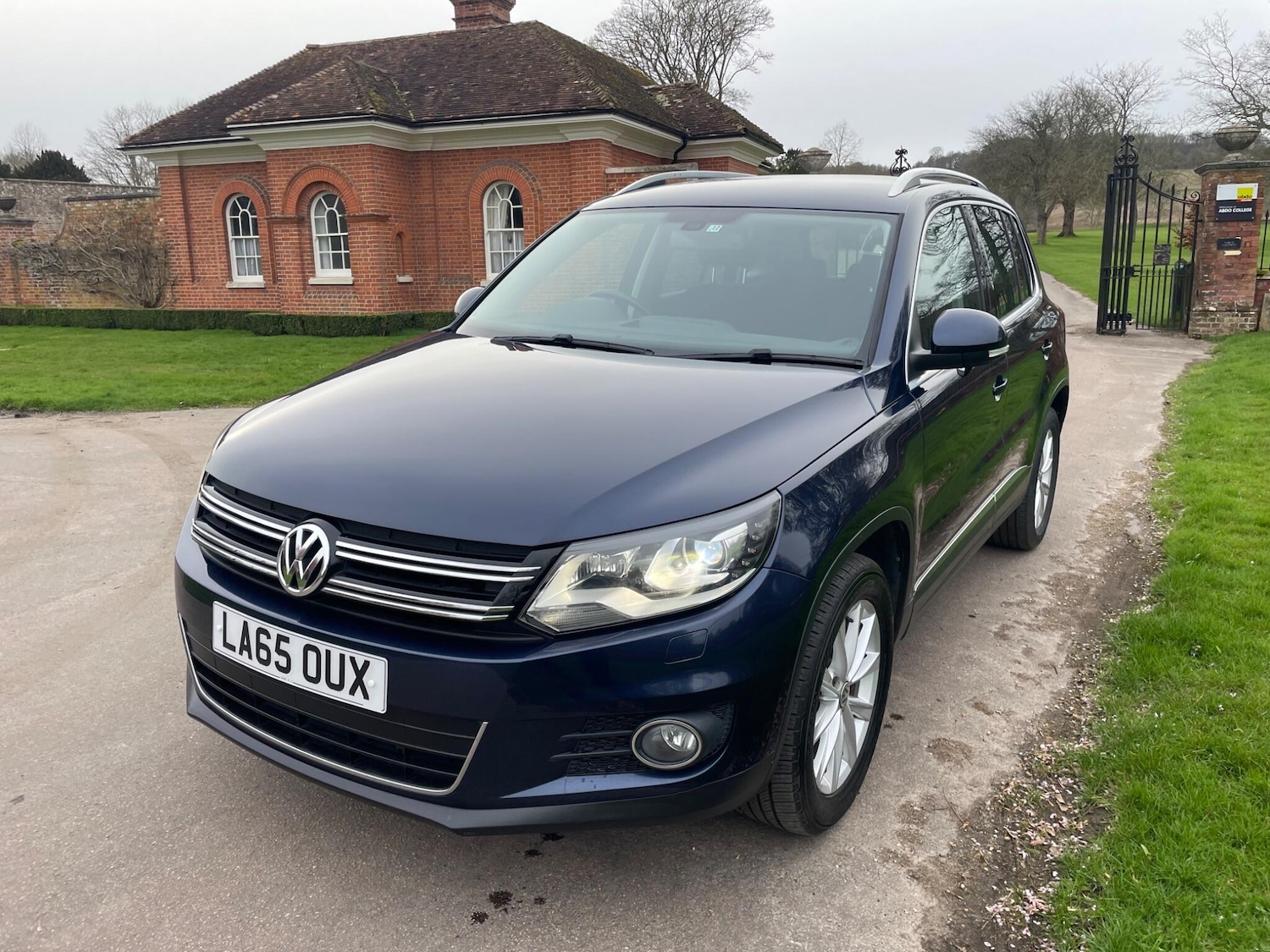 Used Volkswagen Tiguan for sale - 77909512: Photo 5