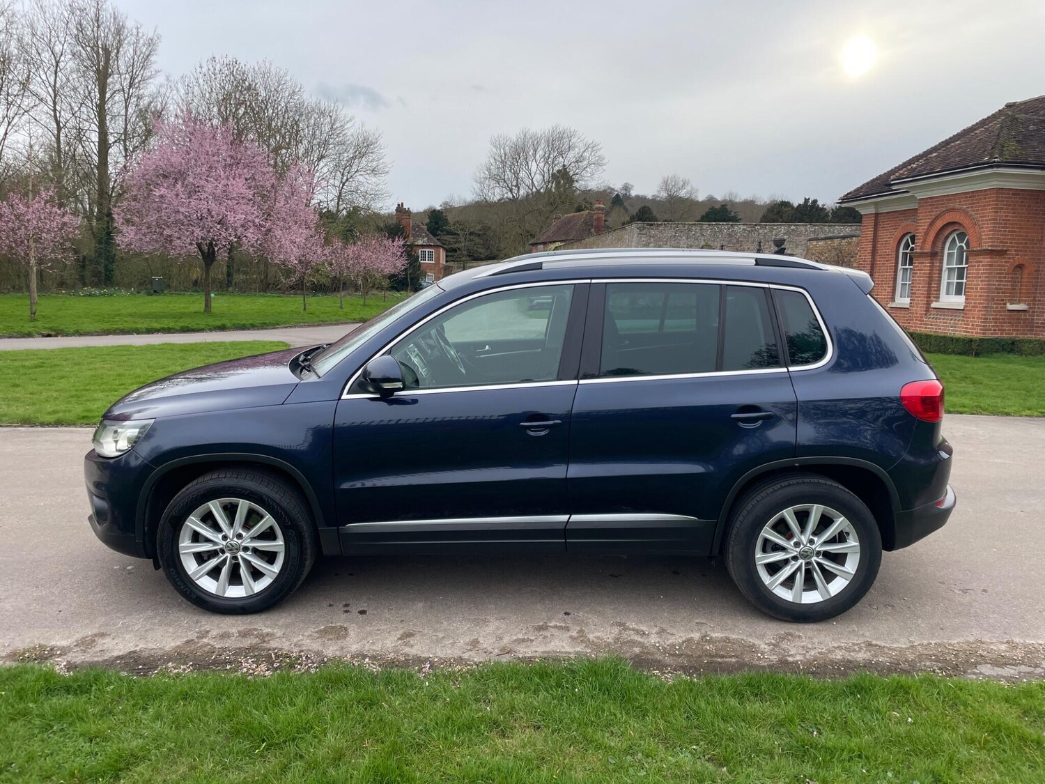 Used Volkswagen Tiguan for sale - 77909512: Photo 6