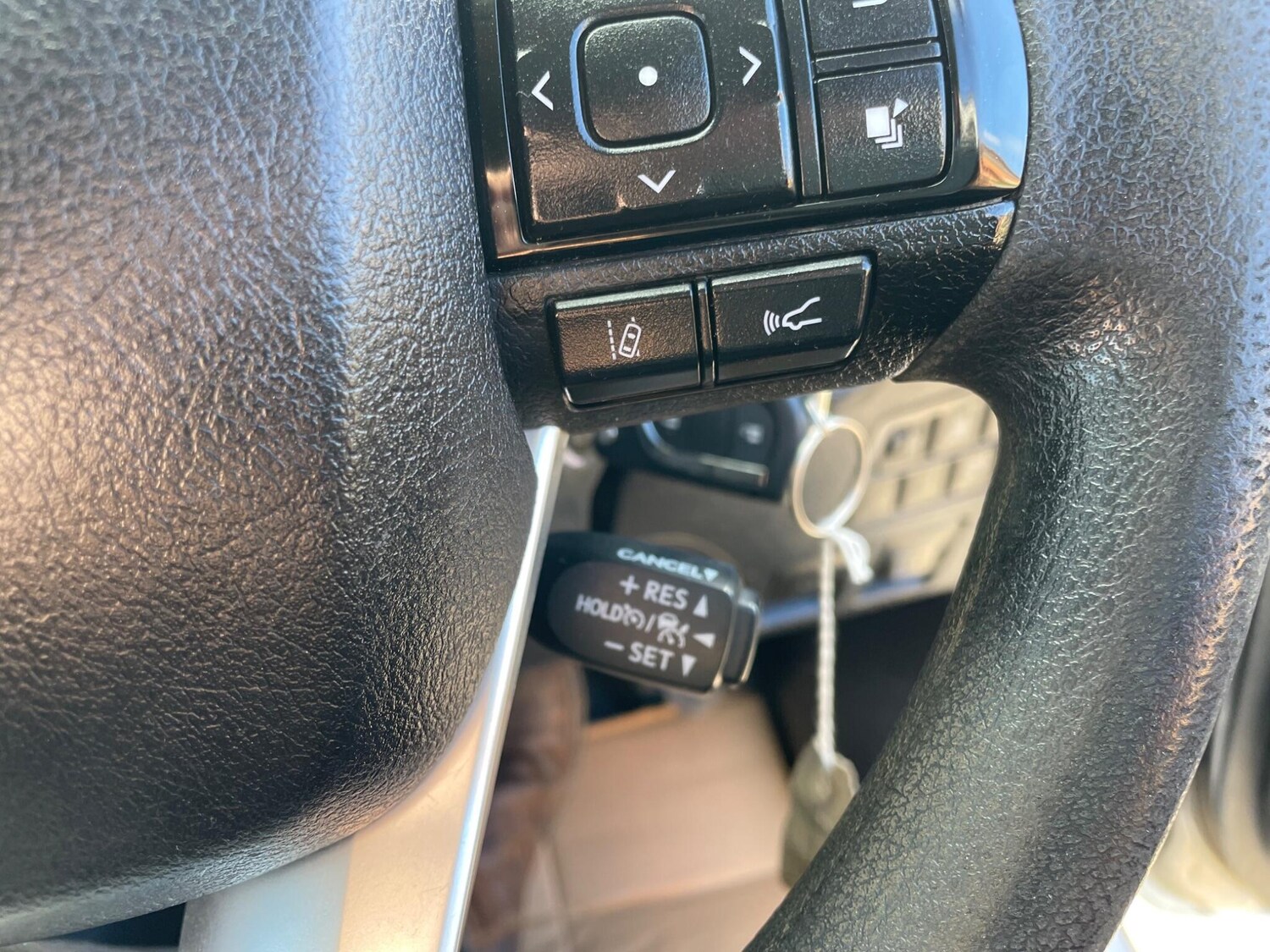 Used Toyota Hilux for sale - 77892101: Photo 9