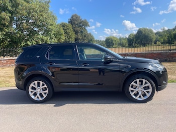 Used Land Rover Discovery Sport 2020 for sale - 79608990: Photo