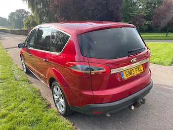 Used Ford S-Max 2013 for sale - 76095059: Photo 4
