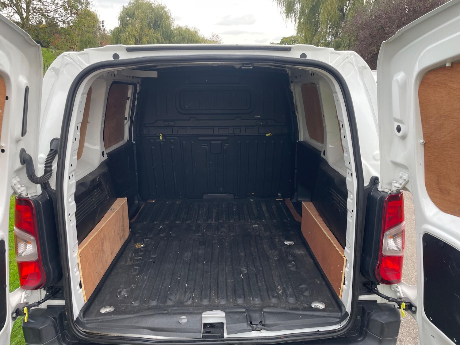 Used Peugeot Partner 2019 for sale - 76314498: Photo 7