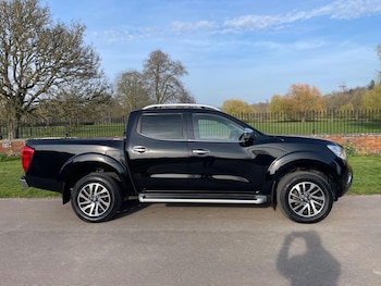 Used Nissan Navara 2018 for sale - 77958325: Photo