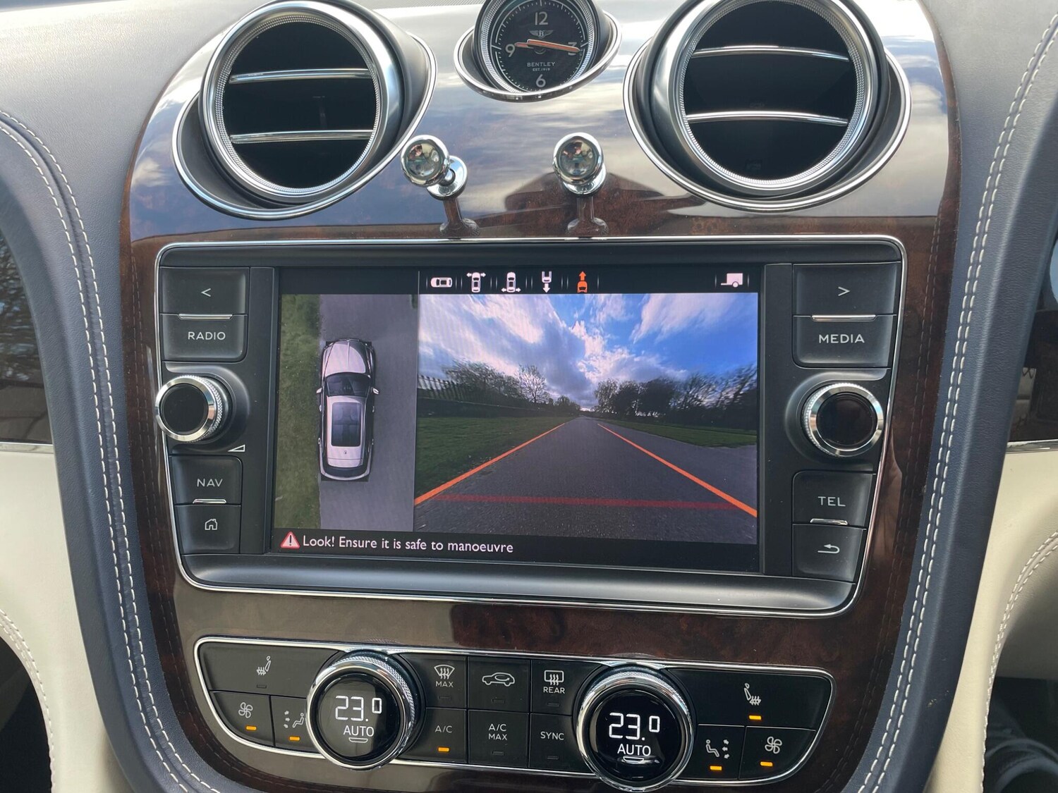 Used Bentley Bentayga for sale - 78116477: Photo 11