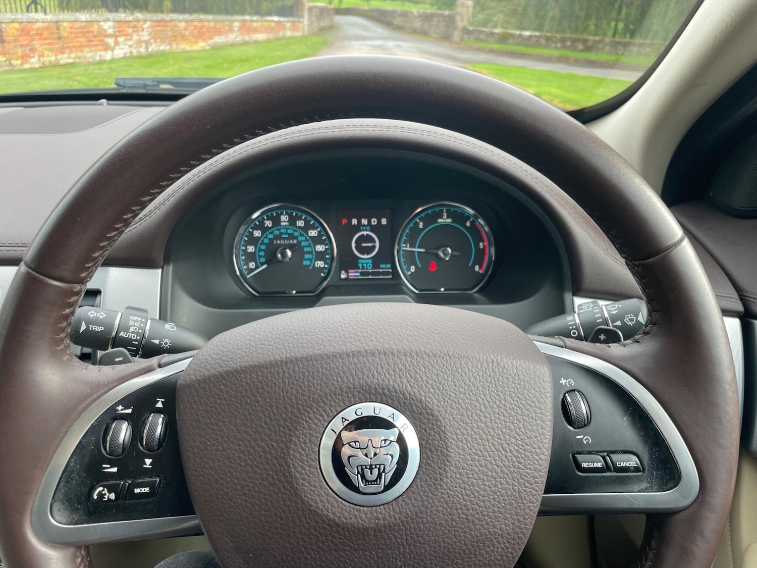 Used Jaguar XF 2013 for sale - 76371084: Photo 10