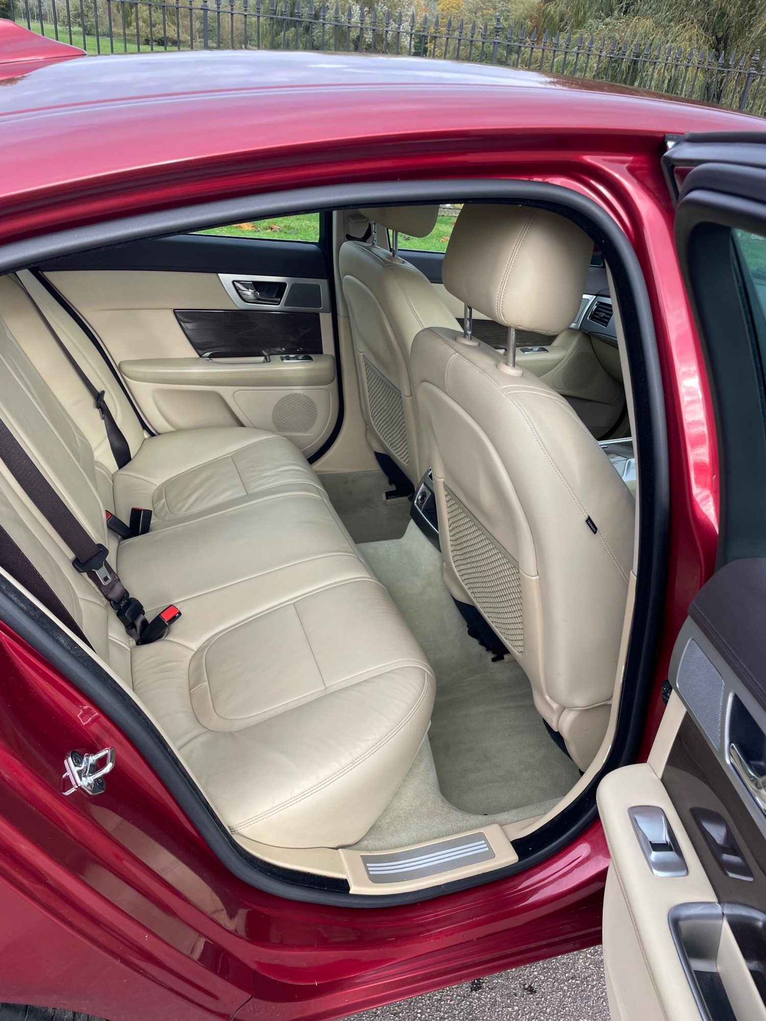 Used Jaguar XF 2013 for sale - 76371084: Photo 7