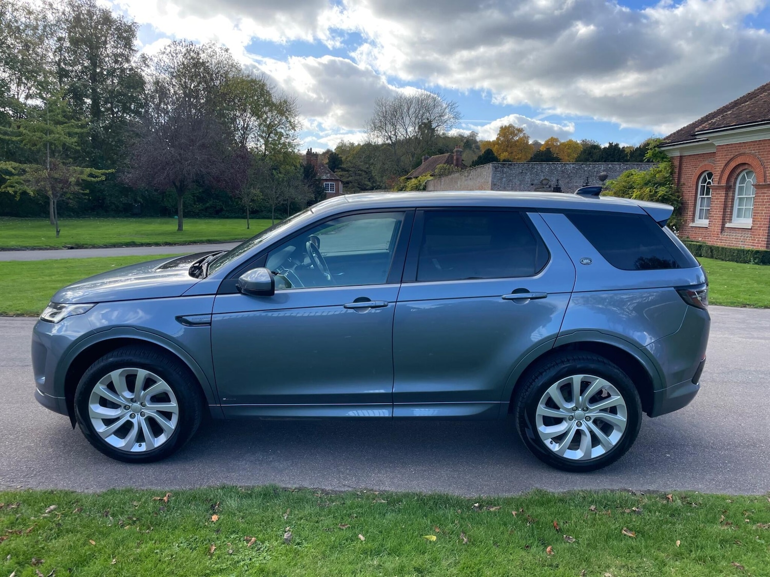 Used Land Rover Discovery Sport 2019 for sale - 76399063: Photo 6