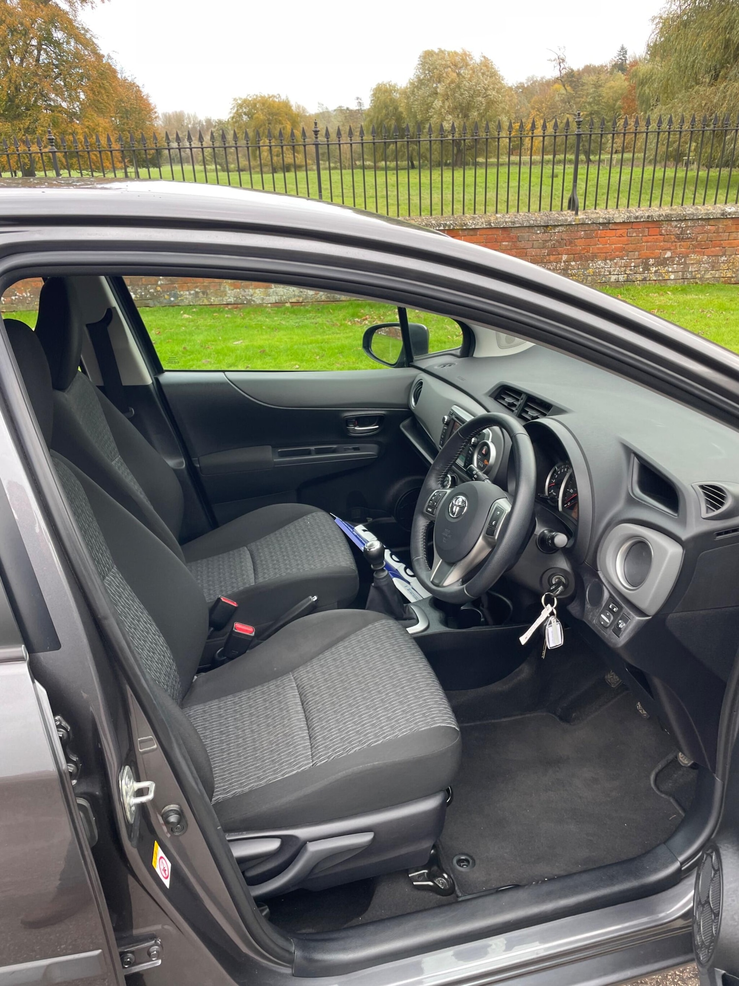 Used Toyota Yaris 2013 for sale - 76472968: Photo 3