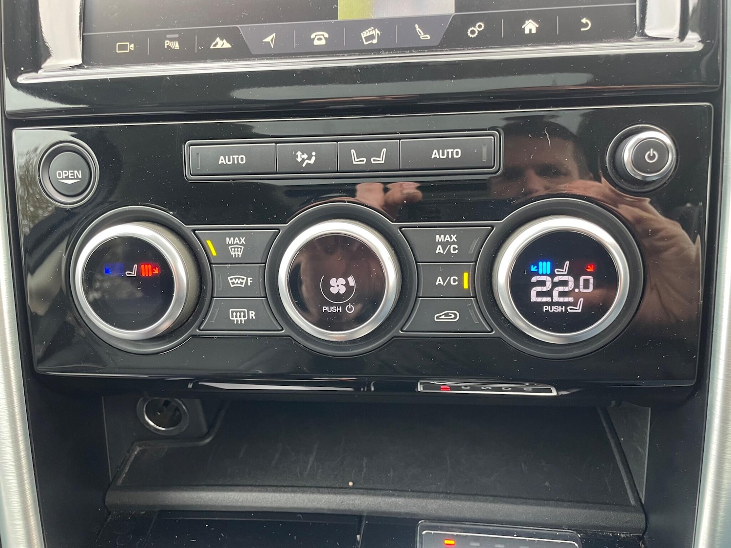 Used Land Rover Discovery 2018 for sale - 76850554: Photo 14