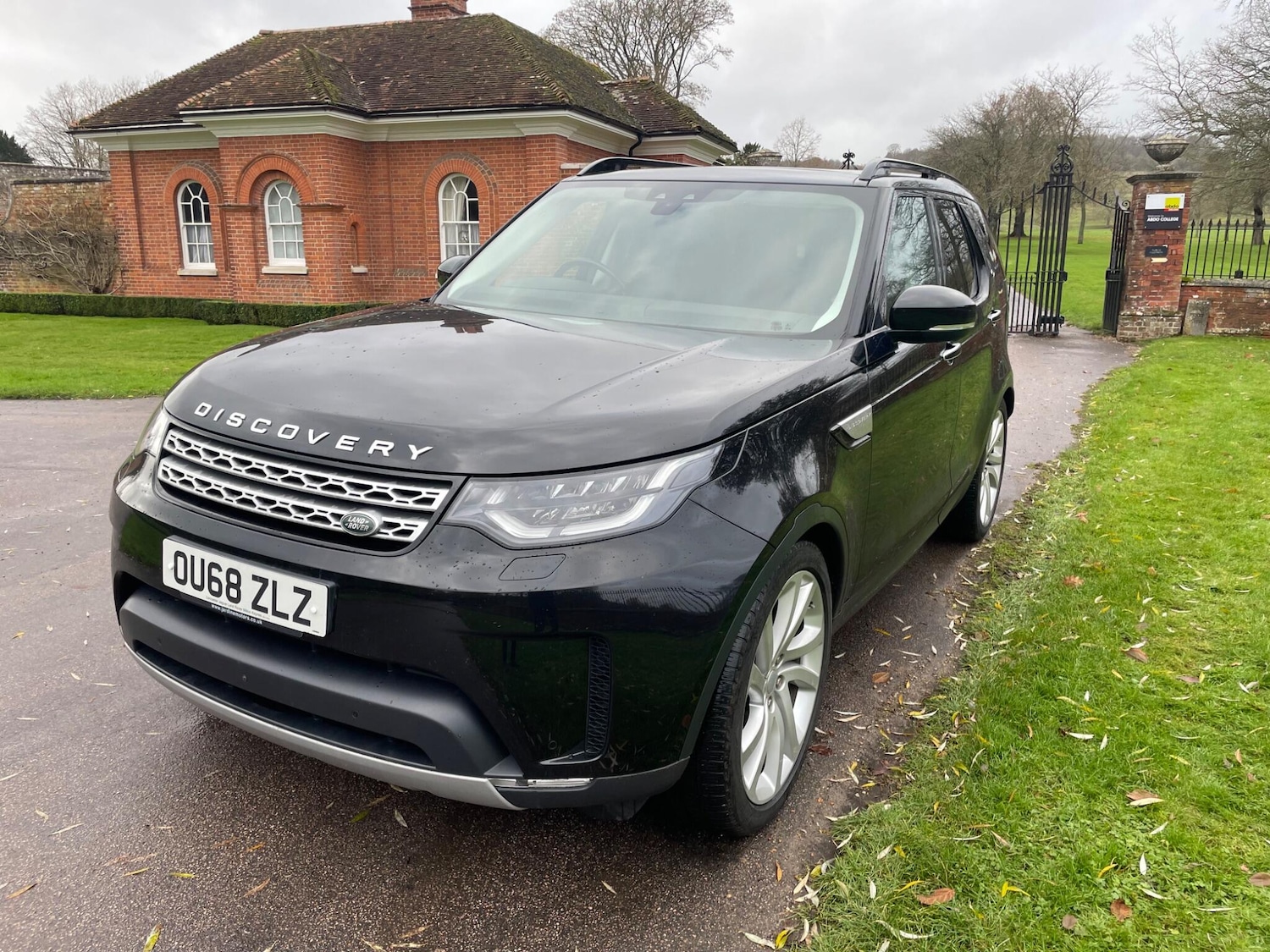 Used Land Rover Discovery 2018 for sale - 76850554: Photo 5