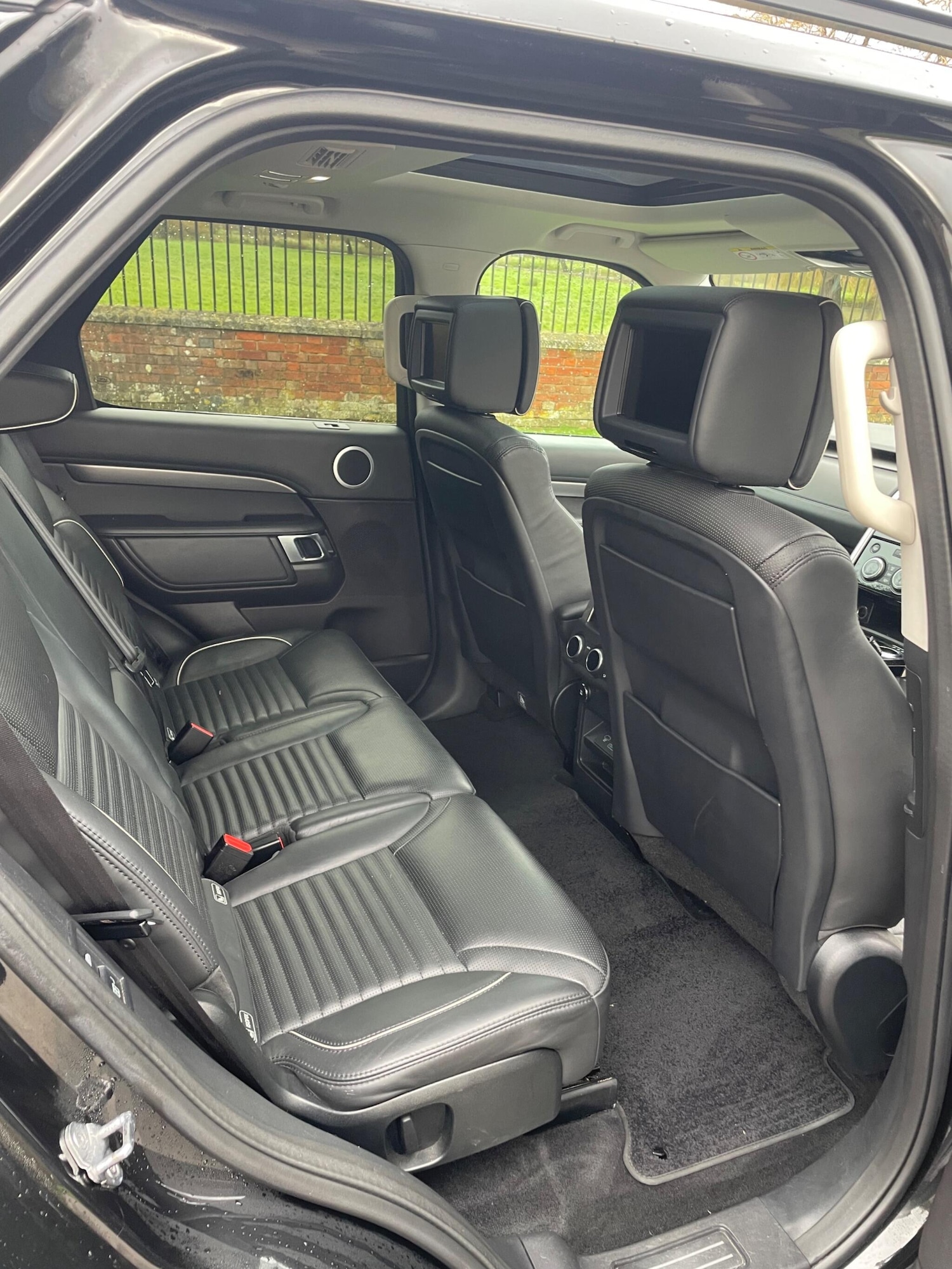 Used Land Rover Discovery 2018 for sale - 76850554: Photo 7