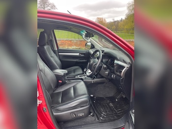 Used Toyota Hilux 2018 for sale - 78058145: Photo