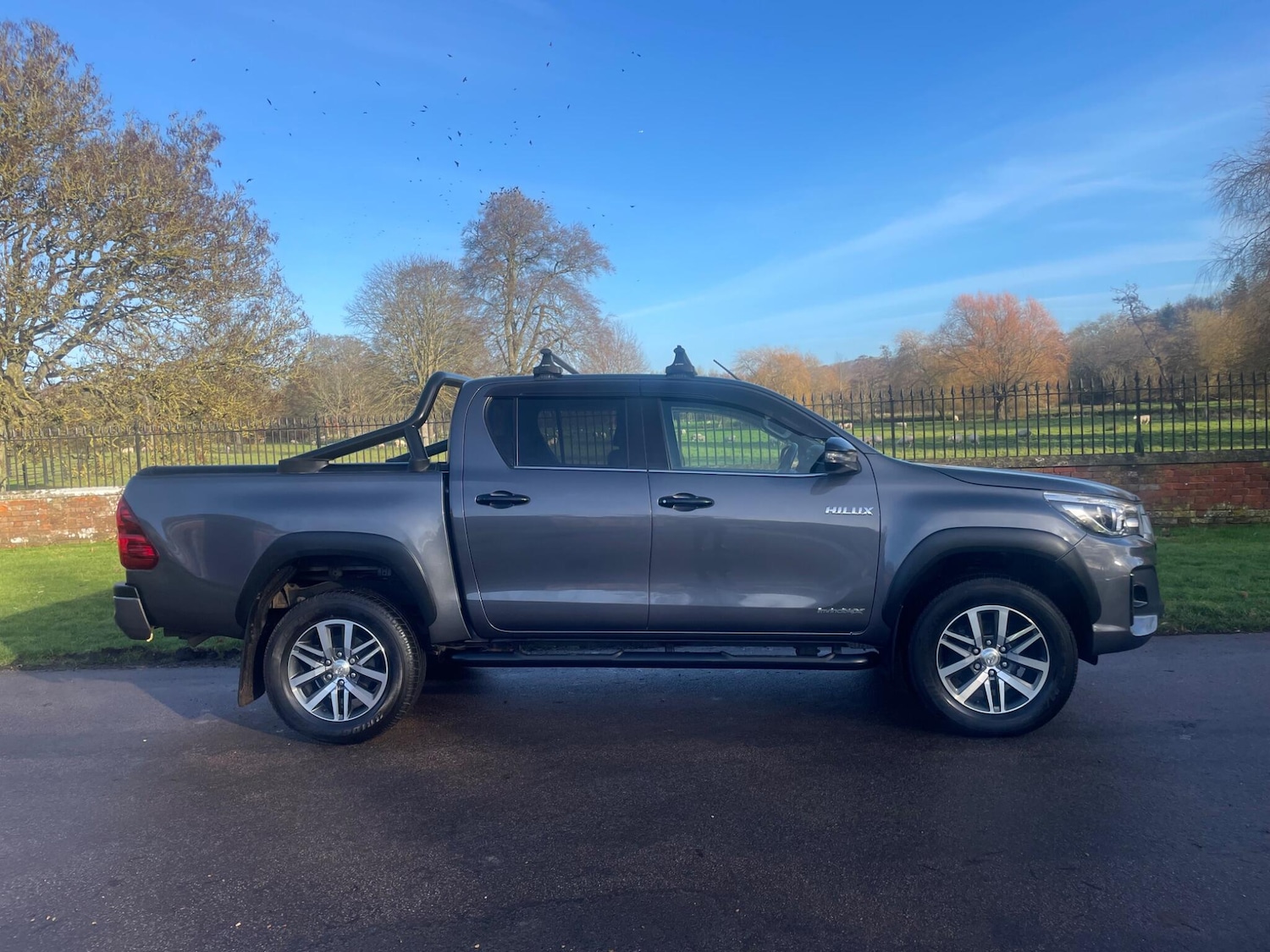 Used Toyota Hilux 2020 for sale - 77015825: Photo 2