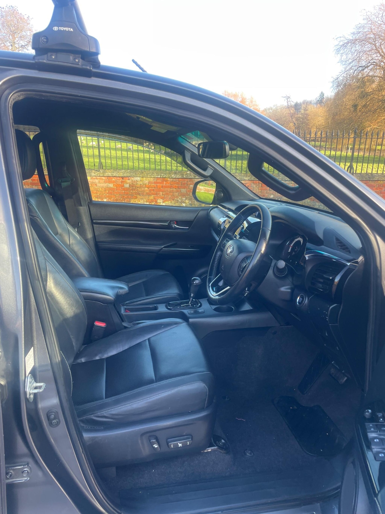 Used Toyota Hilux 2020 for sale - 77015825: Photo 3