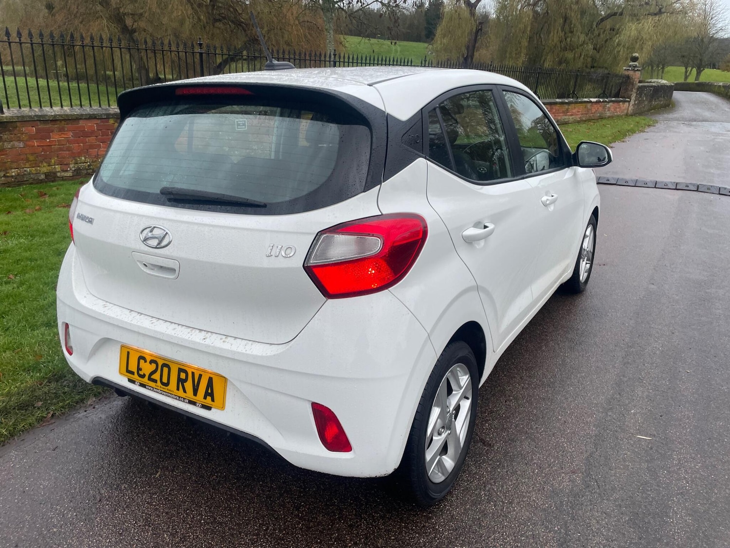 Used Hyundai i10 2020 for sale - 76727476: Photo 4