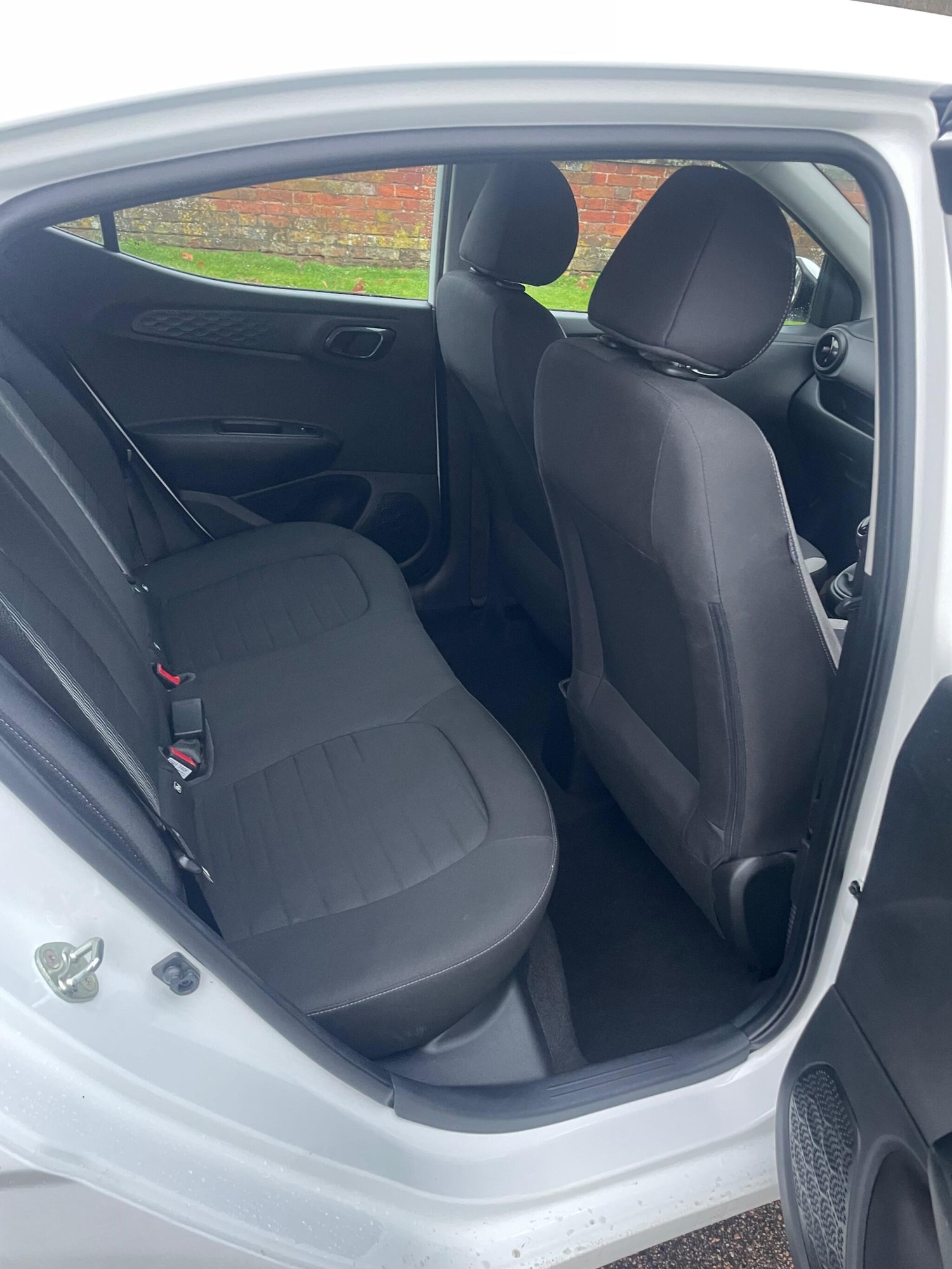 Used Hyundai i10 2020 for sale - 76727476: Photo 7