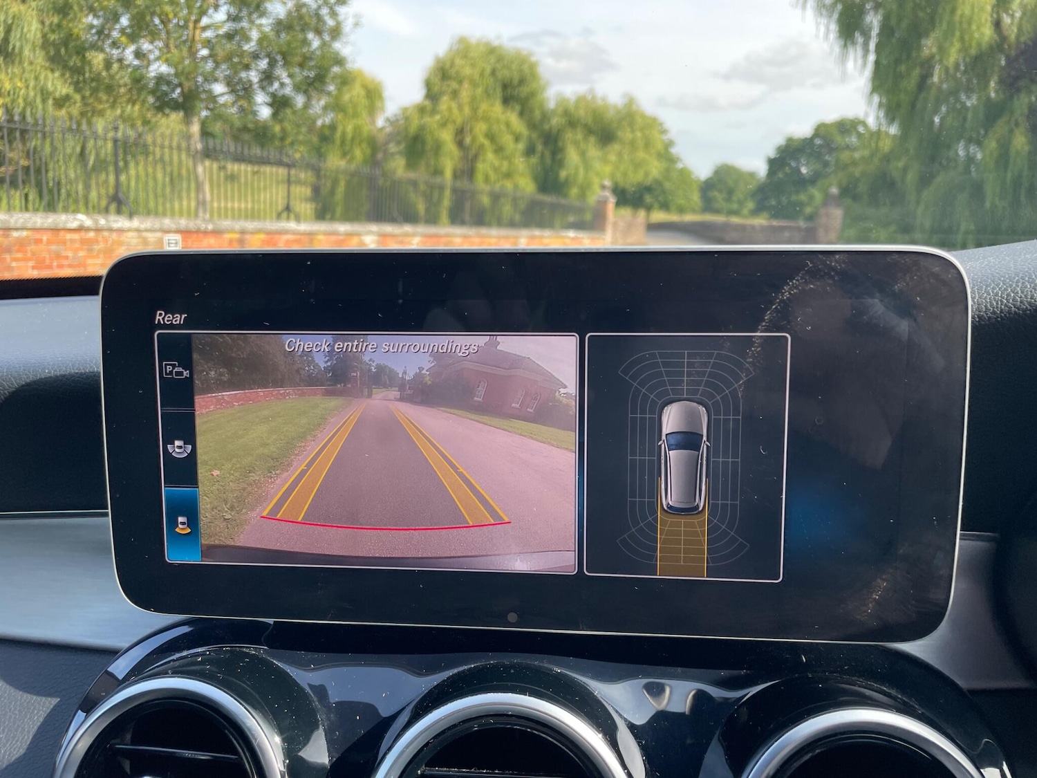 Used Mercedes-Benz C Class 2018 for sale - 77525177: Photo 11