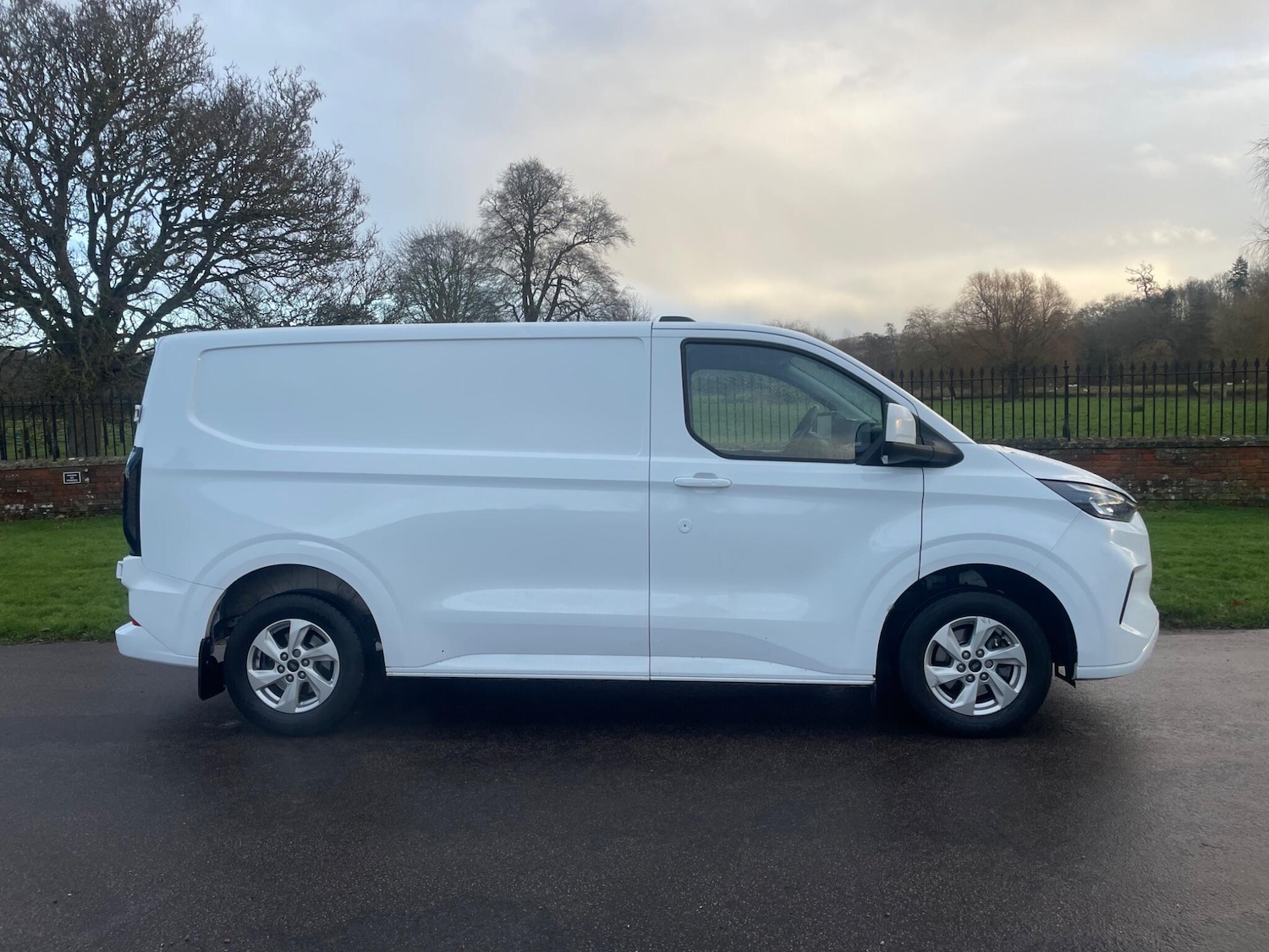 Used Ford Transit Custom for sale - 77074584: Photo 2