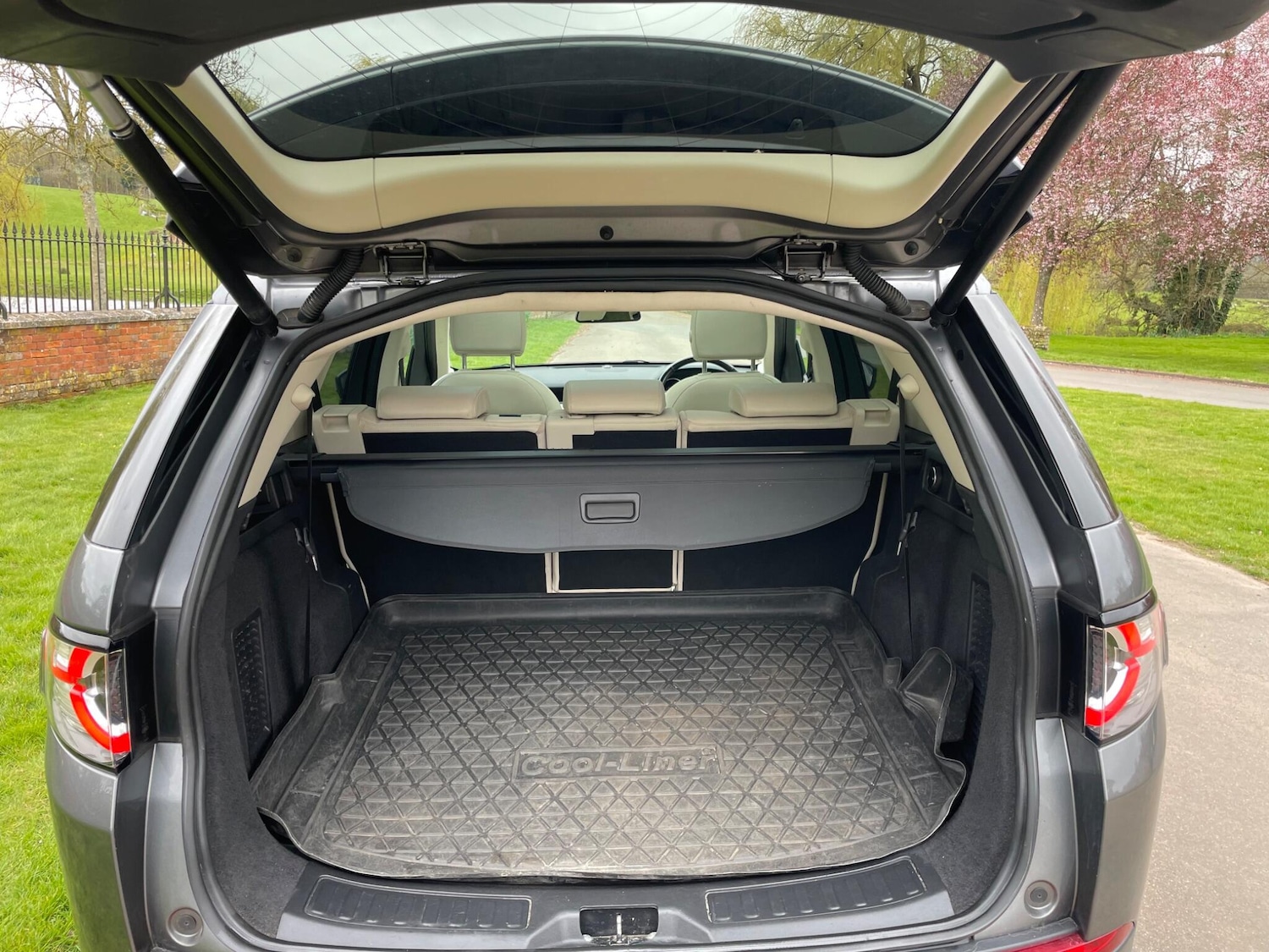 Used Land Rover Discovery Sport 2017 for sale - 78007385: Photo 10