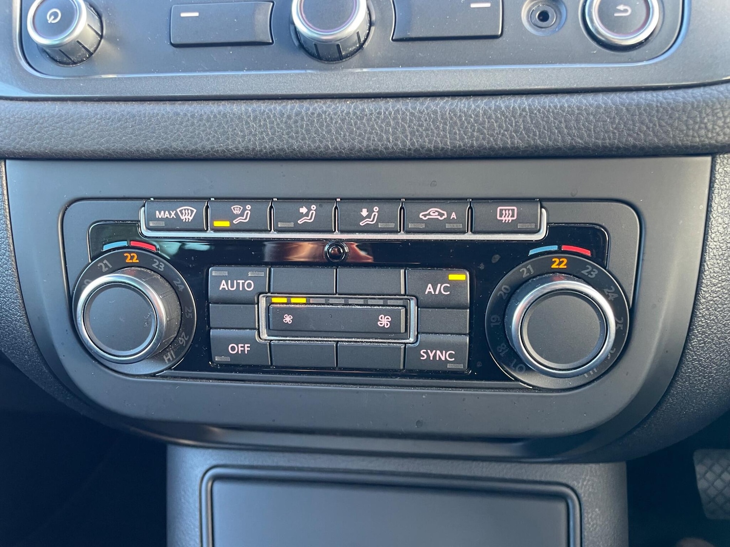 Used Volkswagen Tiguan 2015 for sale - 77738095: Photo 12