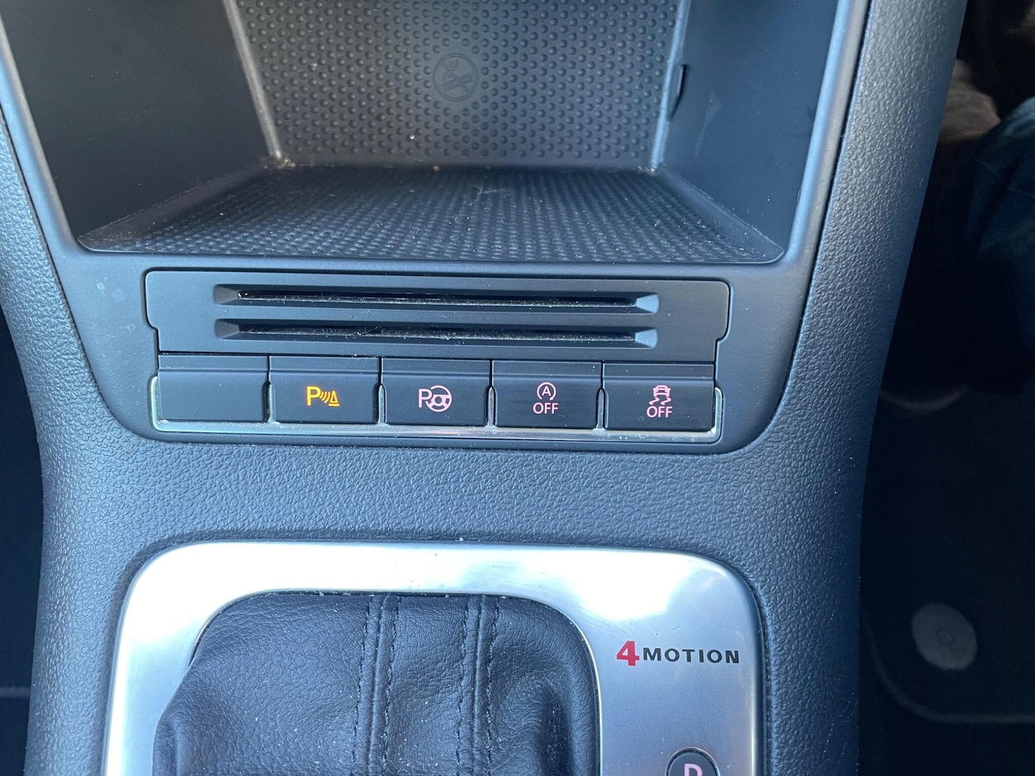 Used Volkswagen Tiguan 2015 for sale - 77738095: Photo 13