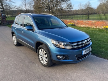 Used Volkswagen Tiguan 2015 for sale - 77738095: Photo