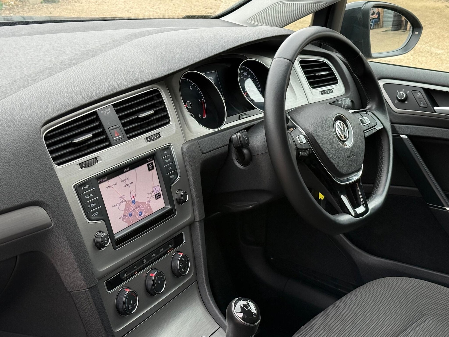 Used Volkswagen Golf 2016 for sale - 76632805: Photo 10