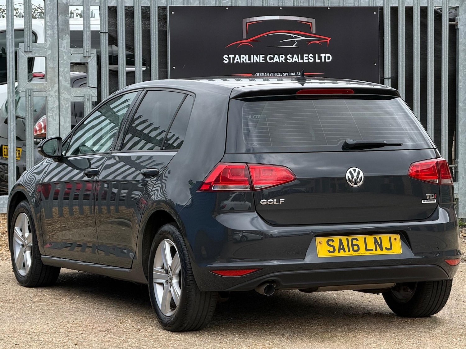 Used Volkswagen Golf 2016 for sale - 76632805: Photo 5