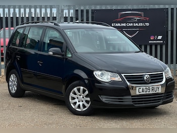 Used Volkswagen Touran 2009 for sale - 76634050: Photo