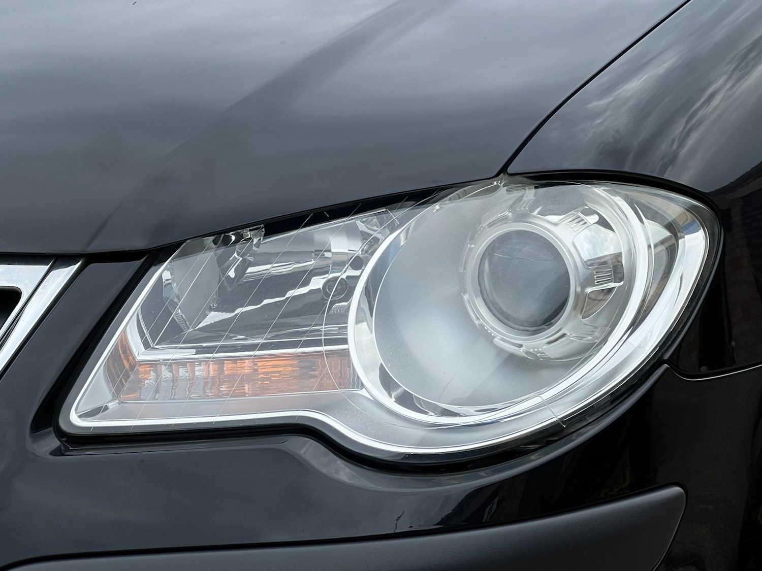 Used Volkswagen Touran 2009 for sale - 76634050: Photo 28