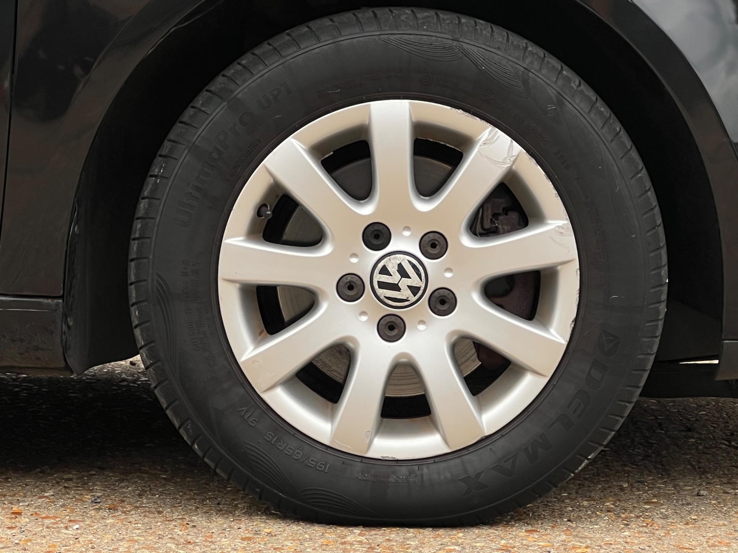 Used Volkswagen Touran 2009 for sale - 76634050: Photo 31