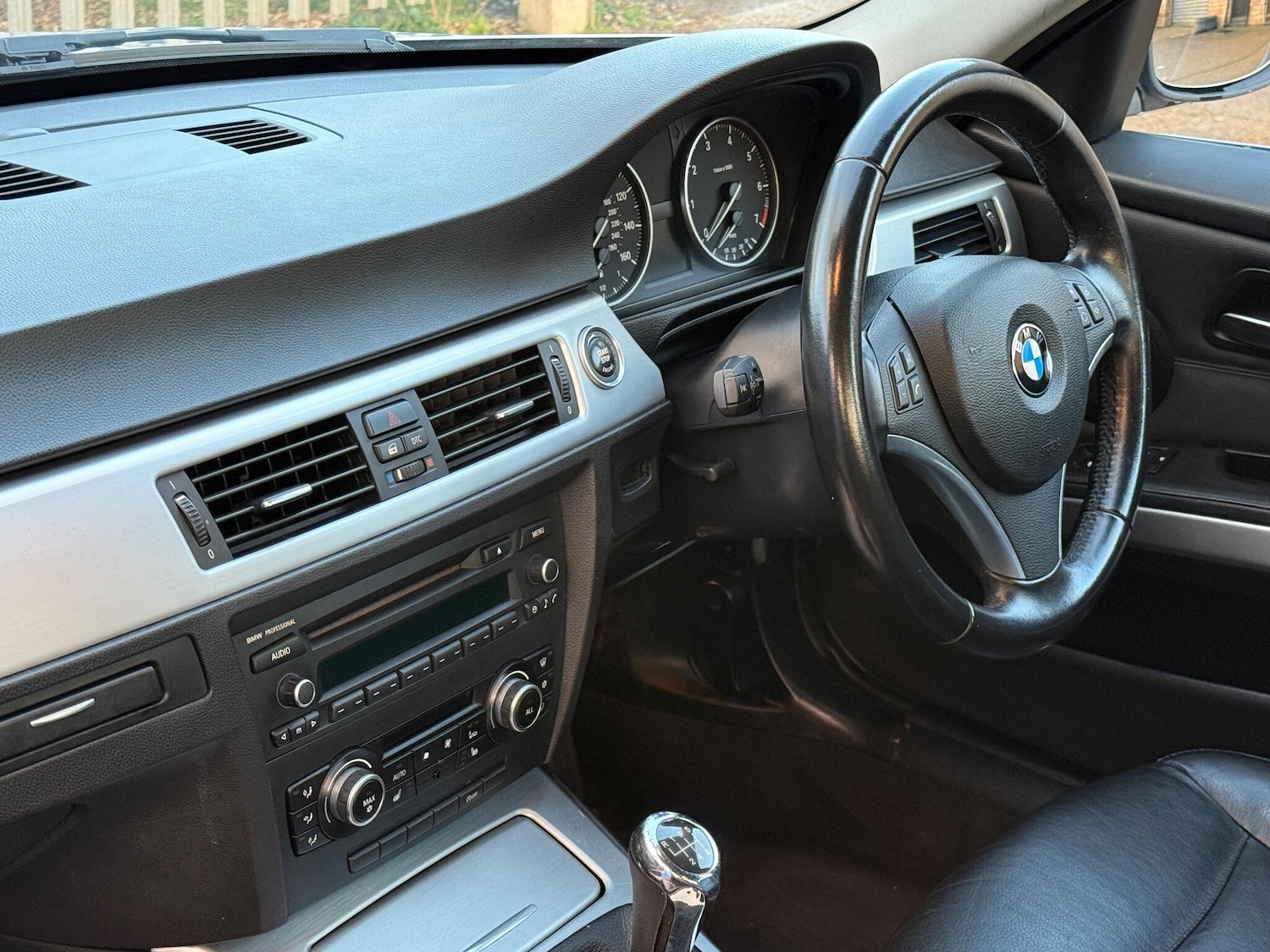 Used BMW 3 Series 2010 for sale - 77230343: Photo 10