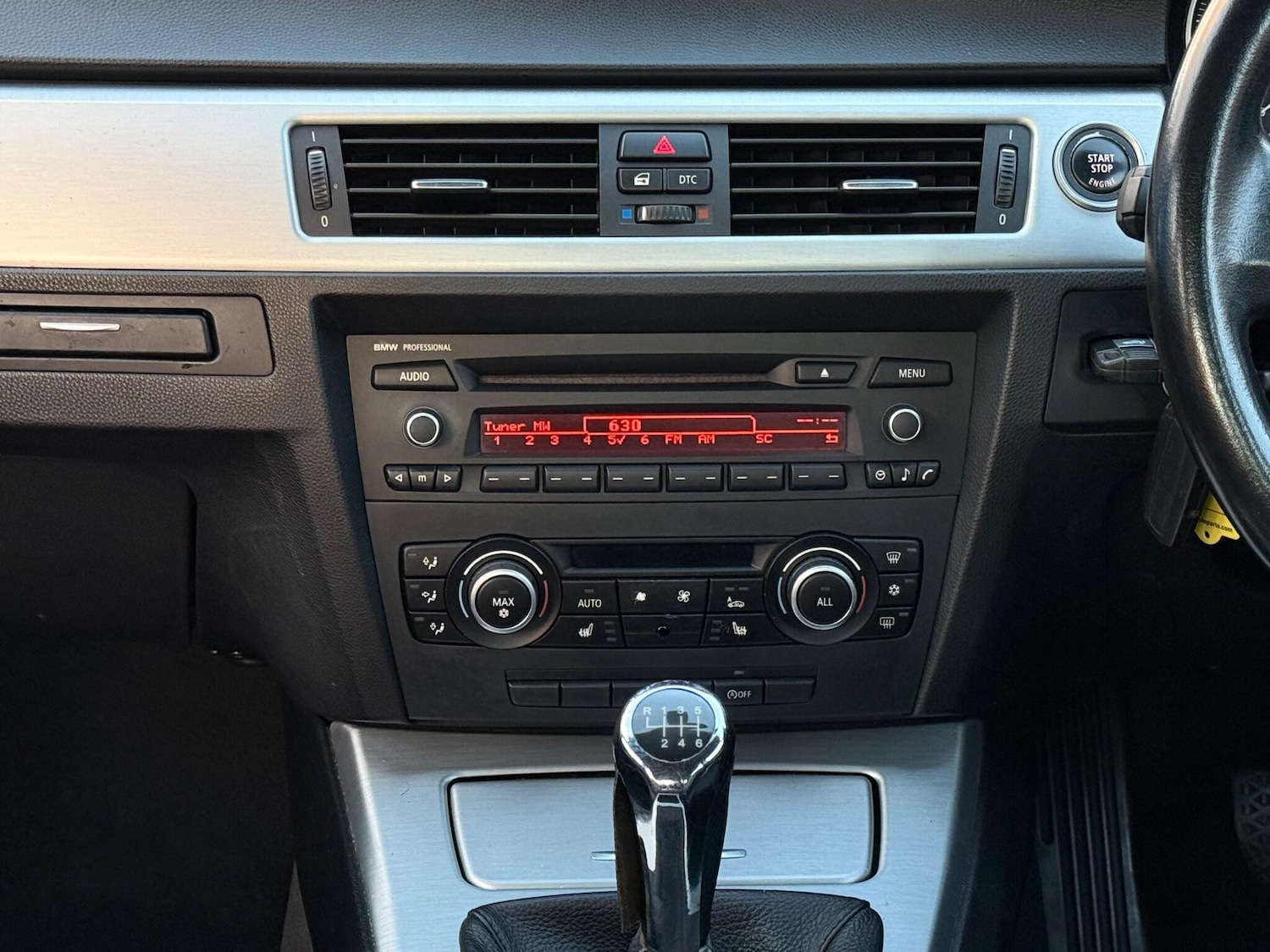 Used BMW 3 Series 2010 for sale - 77230343: Photo 15