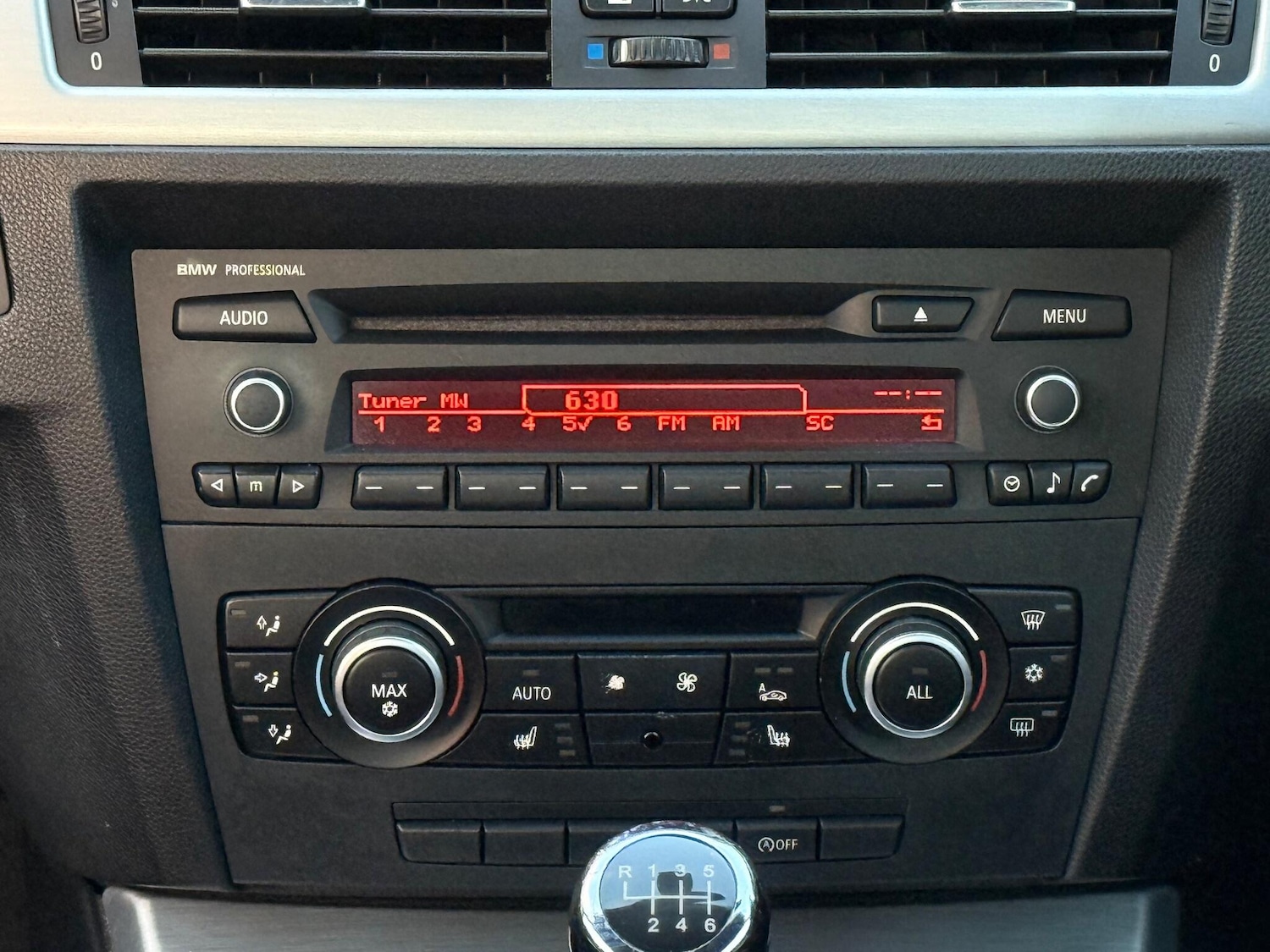 Used BMW 3 Series 2010 for sale - 77230343: Photo 16