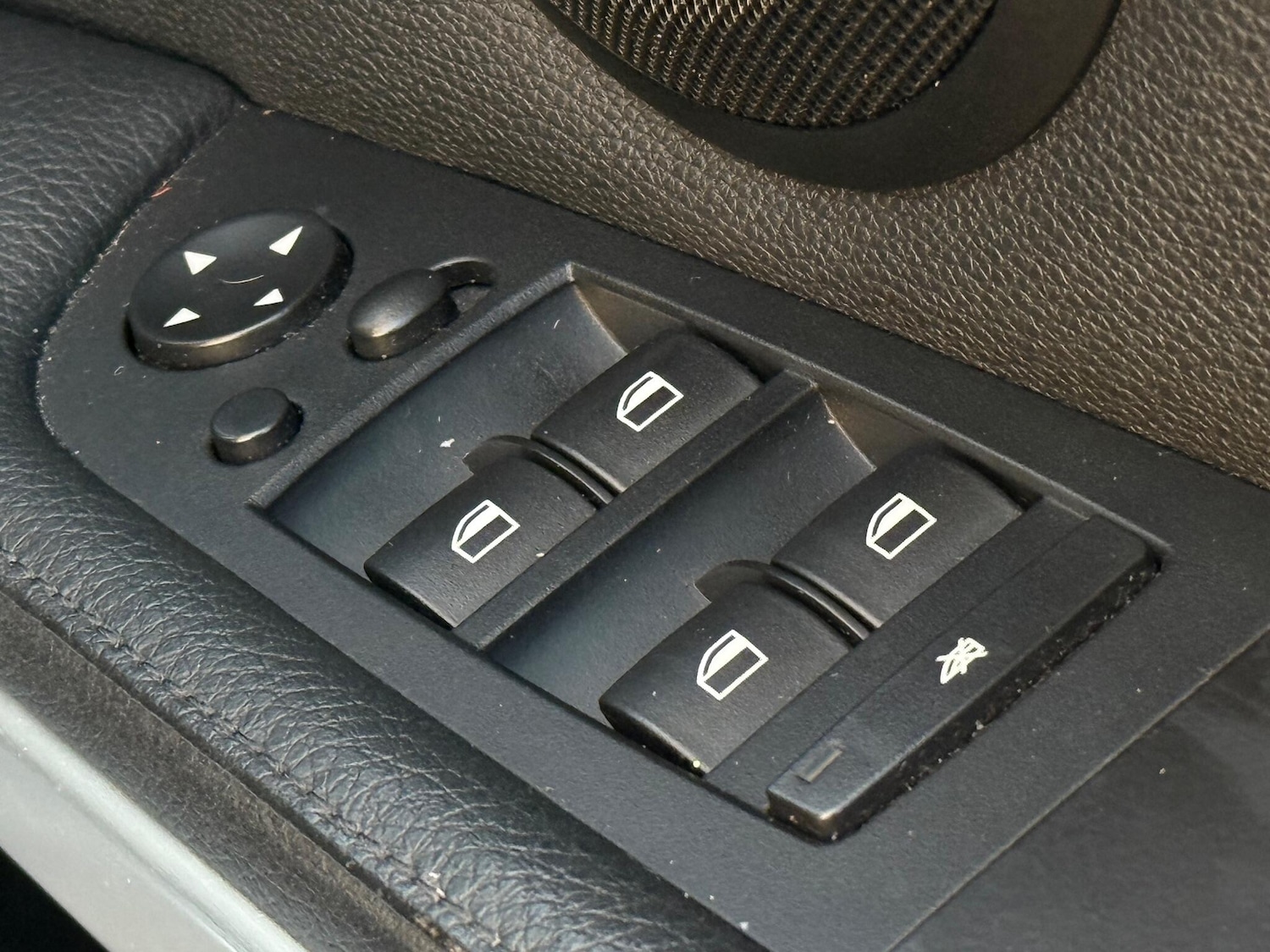 Used BMW 3 Series 2010 for sale - 77230343: Photo 23