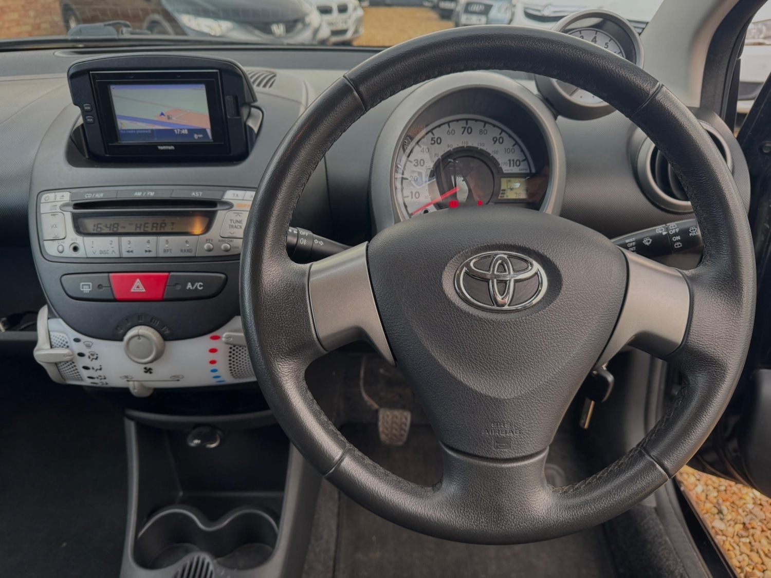 Used Toyota AYGO 2013 for sale - 76632723: Photo 9