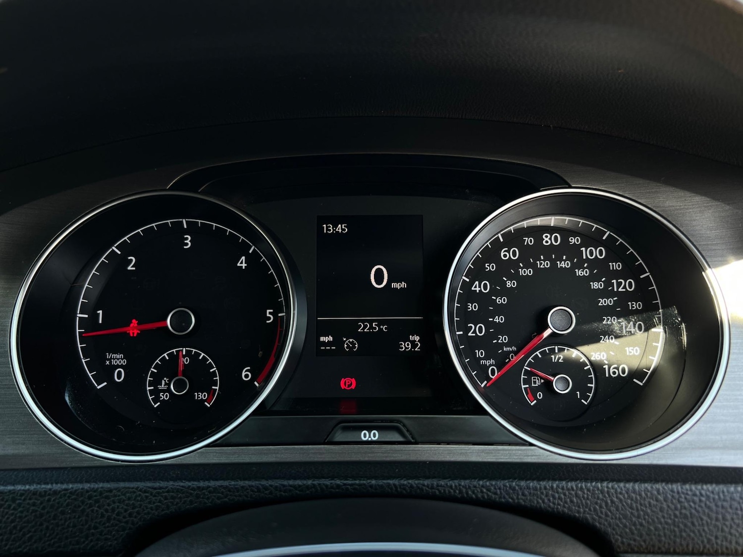 Used Volkswagen Golf 2013 for sale - 76634145: Photo 30