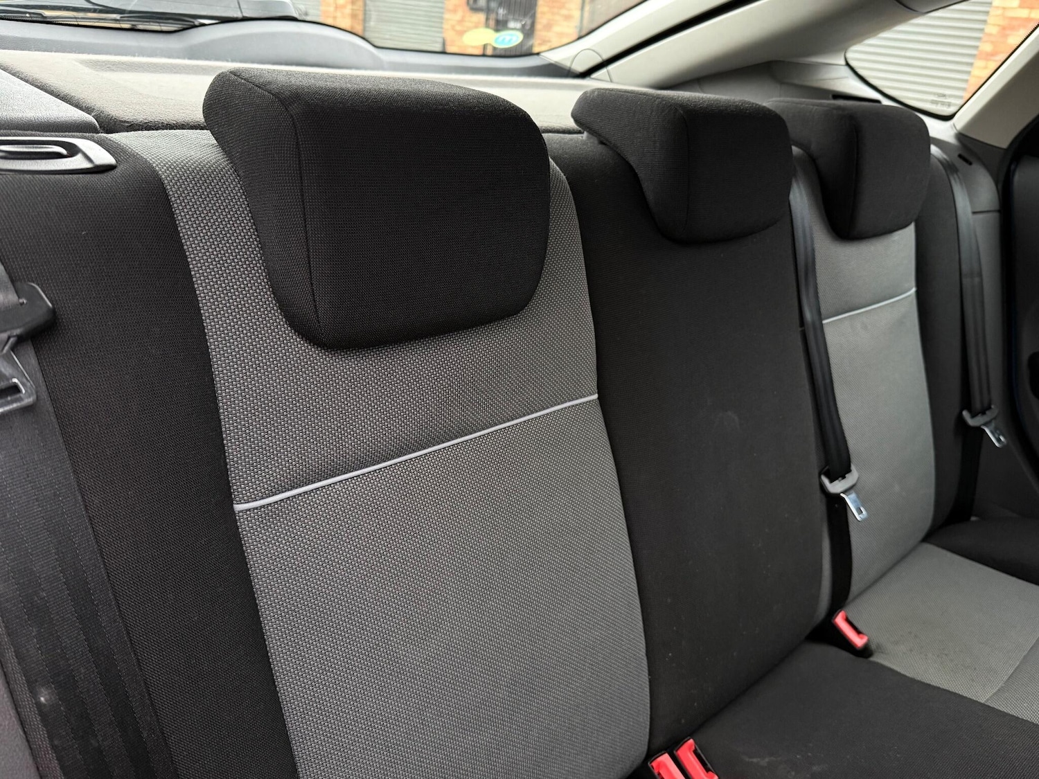 Used Ford Focus 2010 for sale - 77144056: Photo 14