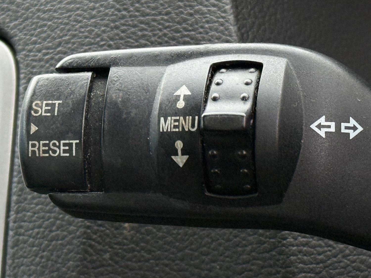 Used Ford Focus 2010 for sale - 77144056: Photo 19