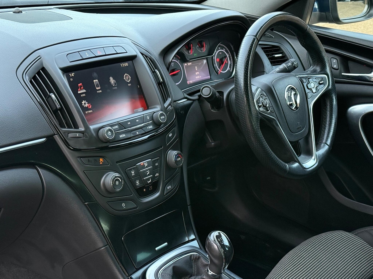 Used Vauxhall Insignia 2013 for sale - 76634250: Photo 10