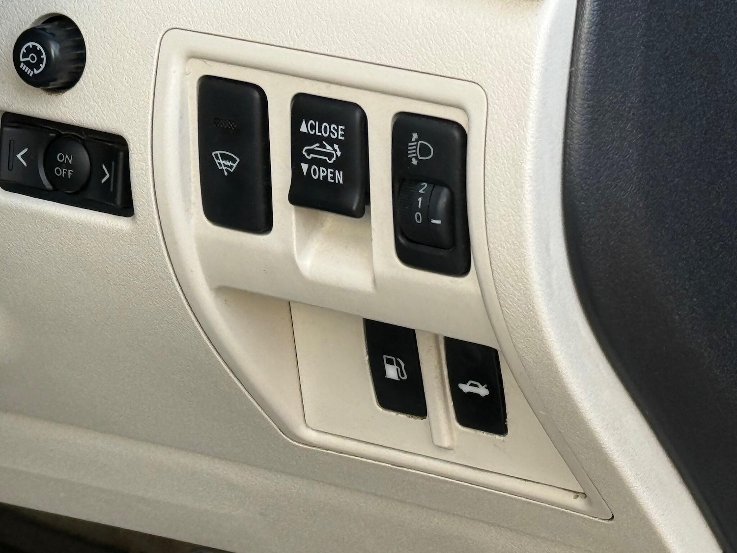 Used Lexus IS for sale - 76742661: Photo 24