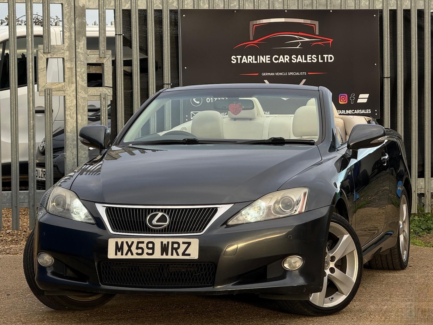 Used Lexus IS for sale - 76742661: Photo 4