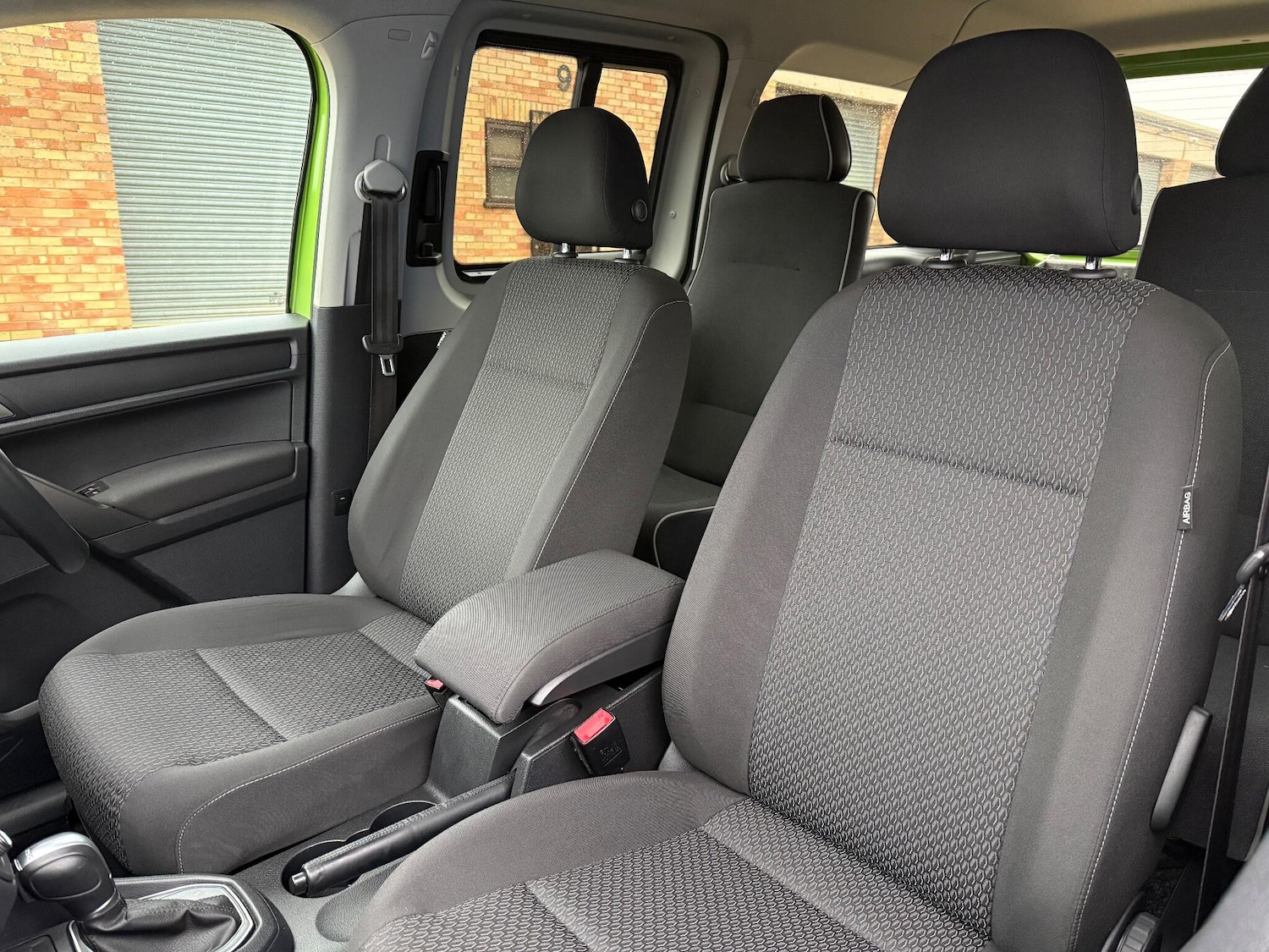 Used Volkswagen Caddy Maxi Life 2017 for sale - 77166975: Photo 31