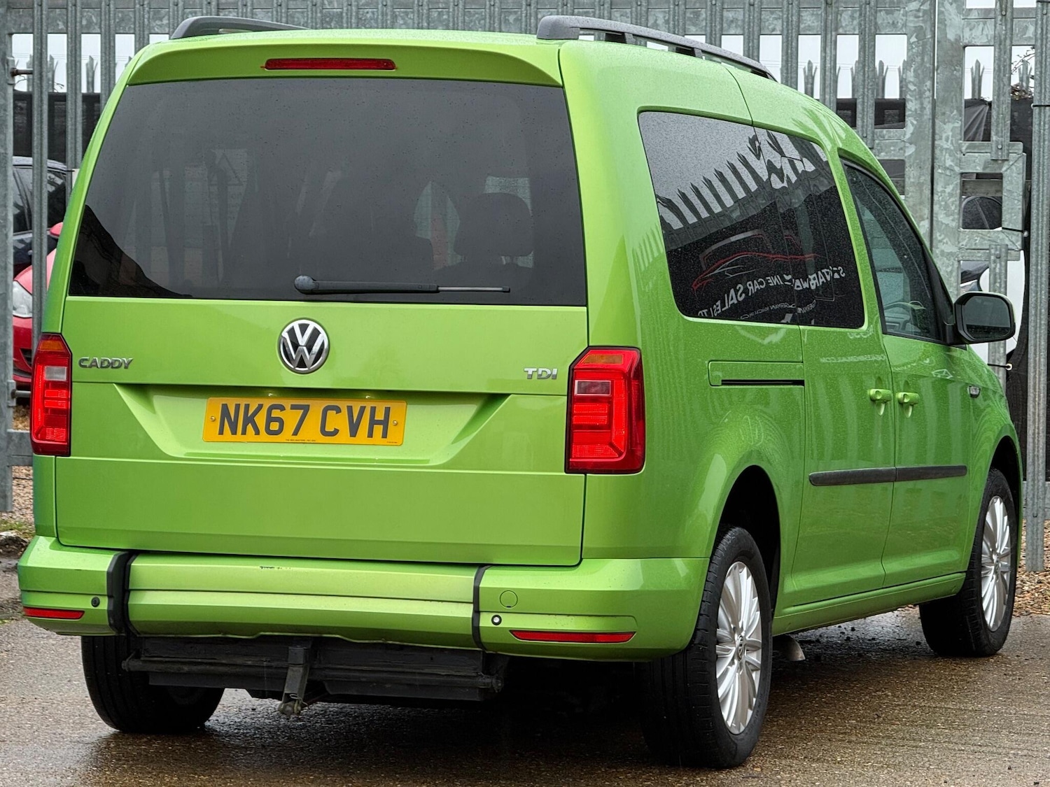 Used Volkswagen Caddy Maxi Life 2017 for sale - 77166975: Photo 8