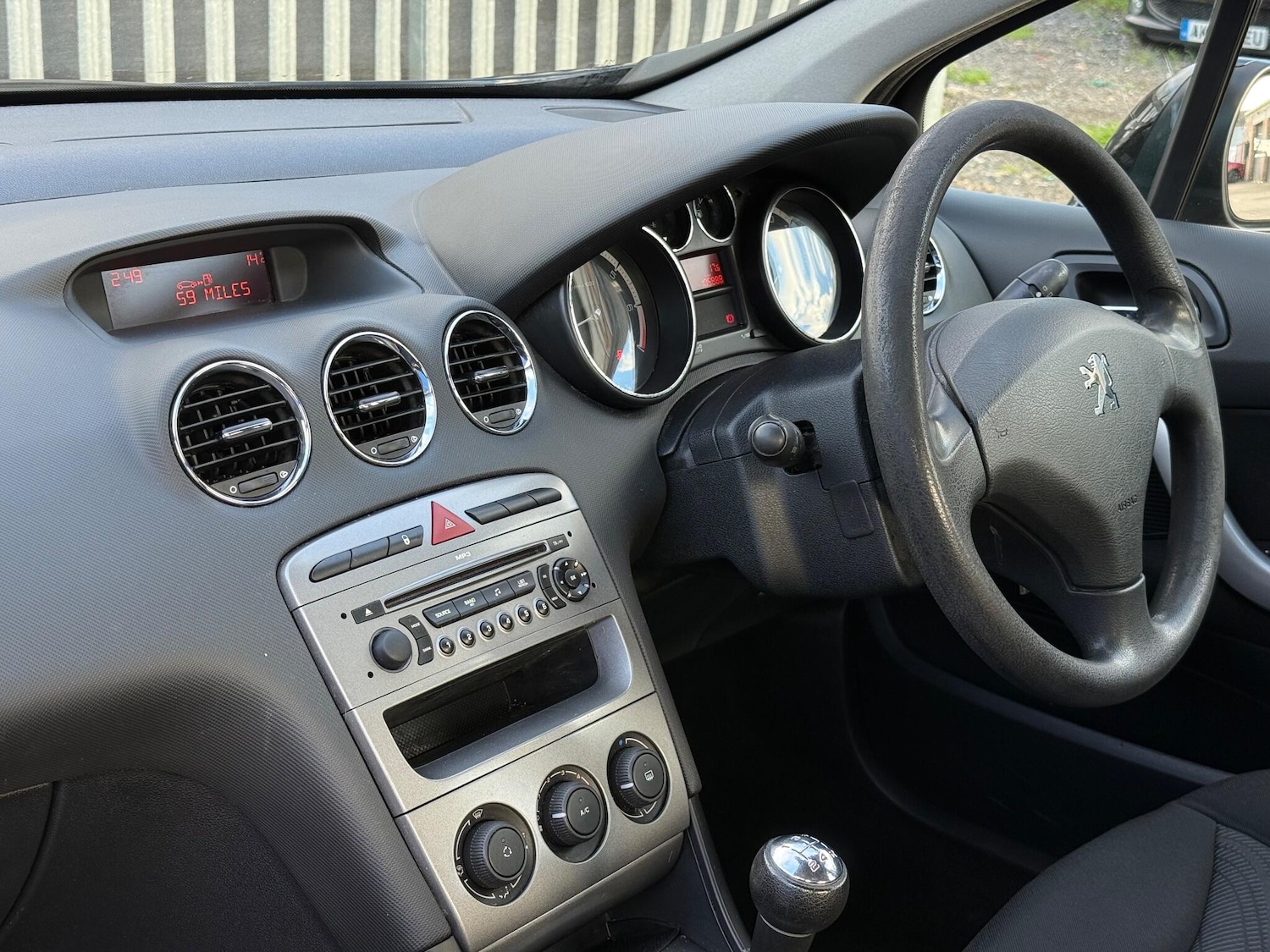 Used Peugeot 308 2009 for sale - 76994755: Photo 10