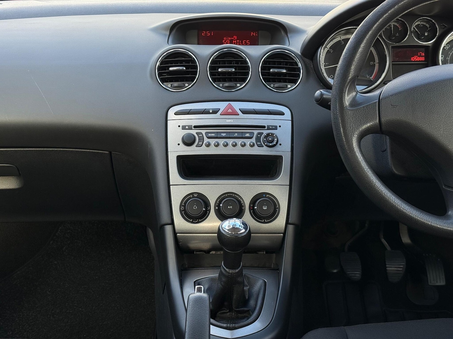 Used Peugeot 308 2009 for sale - 76994755: Photo 13