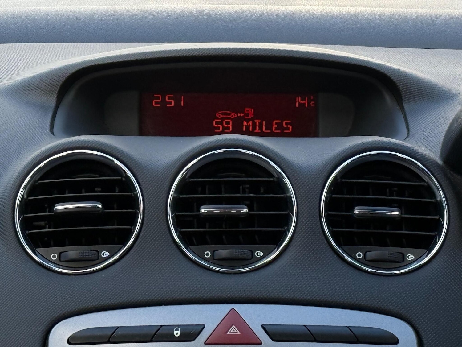 Used Peugeot 308 2009 for sale - 76994755: Photo 14