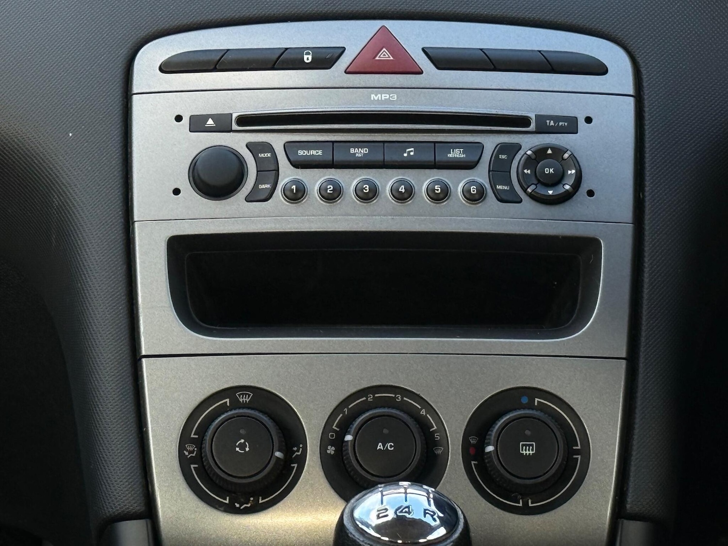 Used Peugeot 308 2009 for sale - 76994755: Photo 15