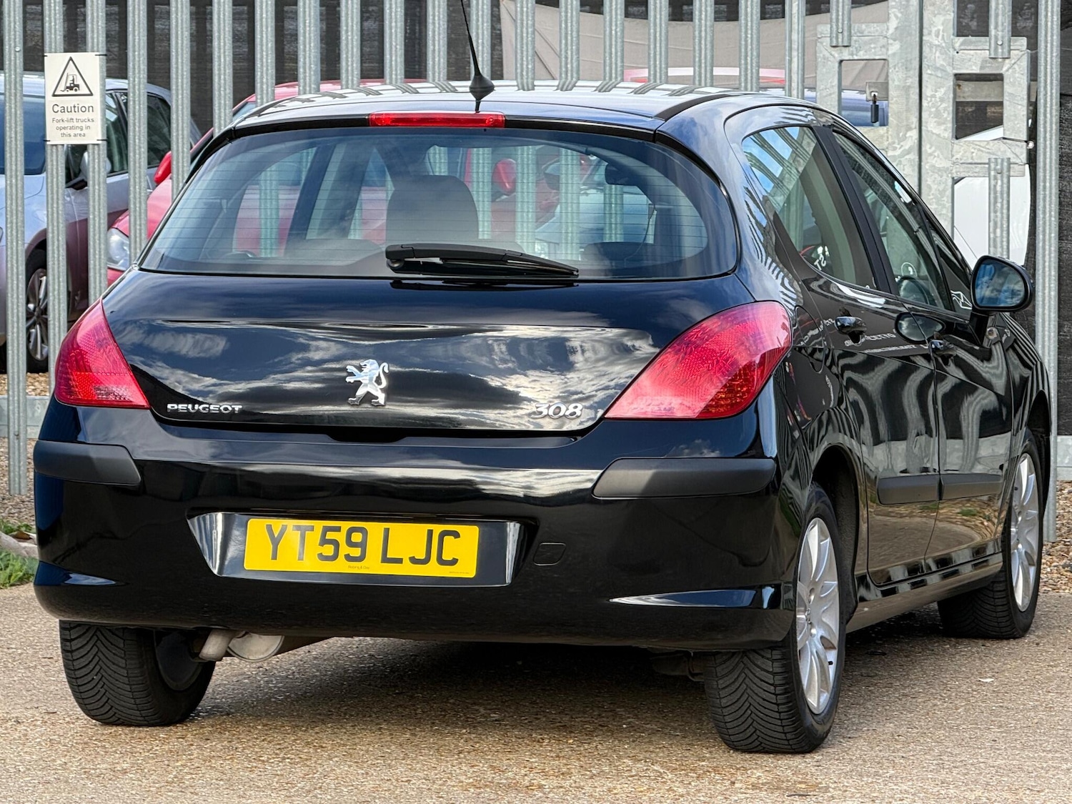 Used Peugeot 308 2009 for sale - 76994755: Photo 7